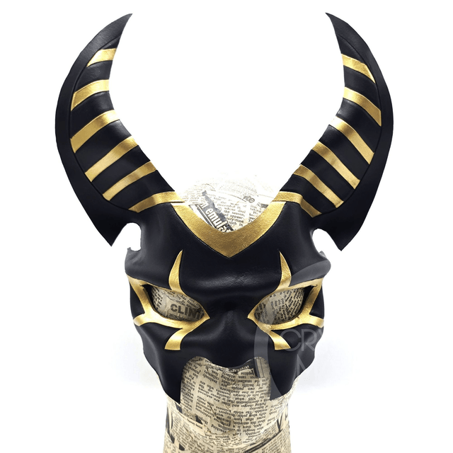 Anubis mask: Black gold