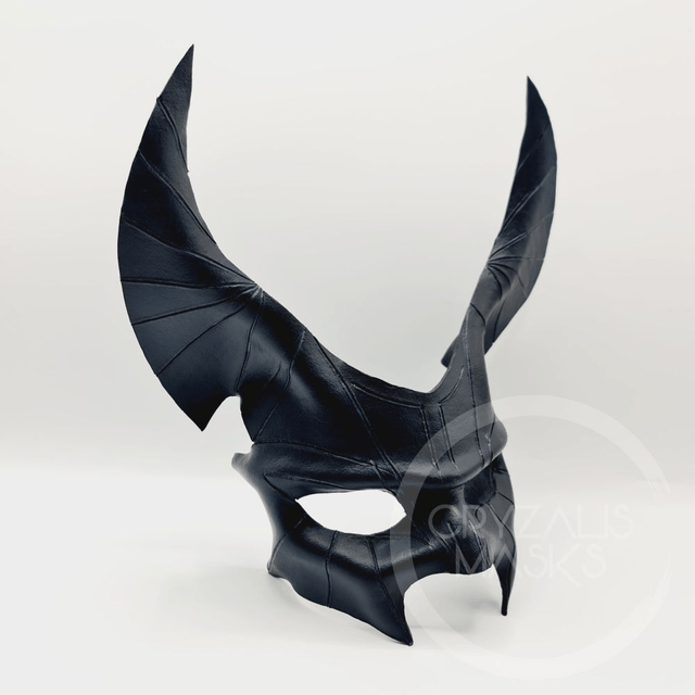 Jackal mask with UV  