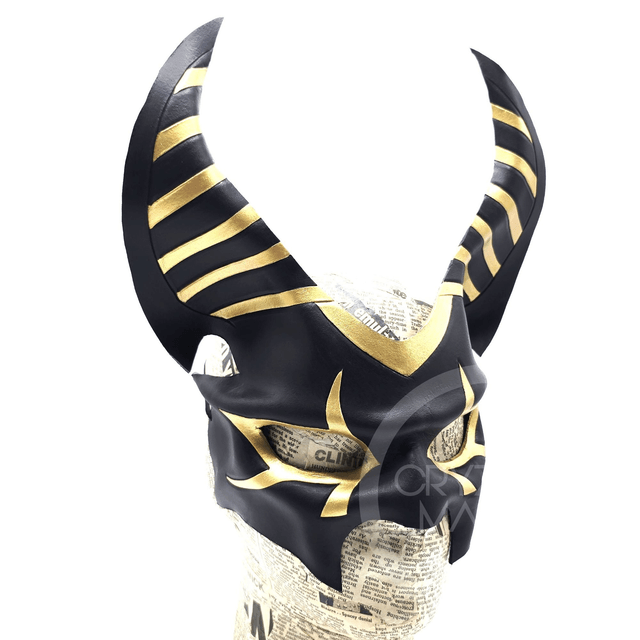 Anubis mask: Black gold