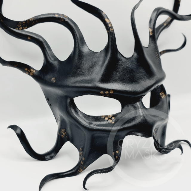 Cthulhu mask, copper detail