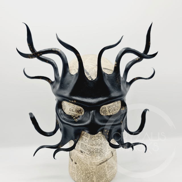 Cthulhu mask, copper detail
