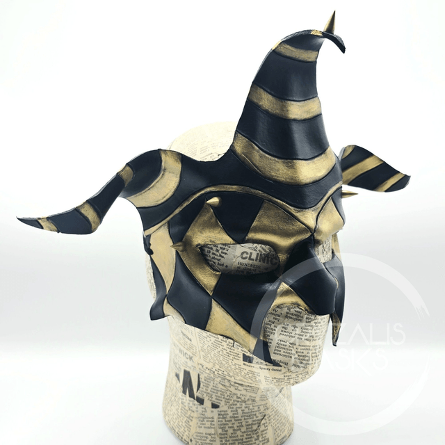 Harlequin mask gold and black